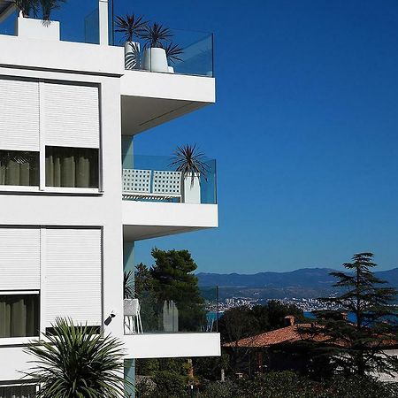 Stylish Apartment 100 M From The Beach Opatija Ngoại thất bức ảnh