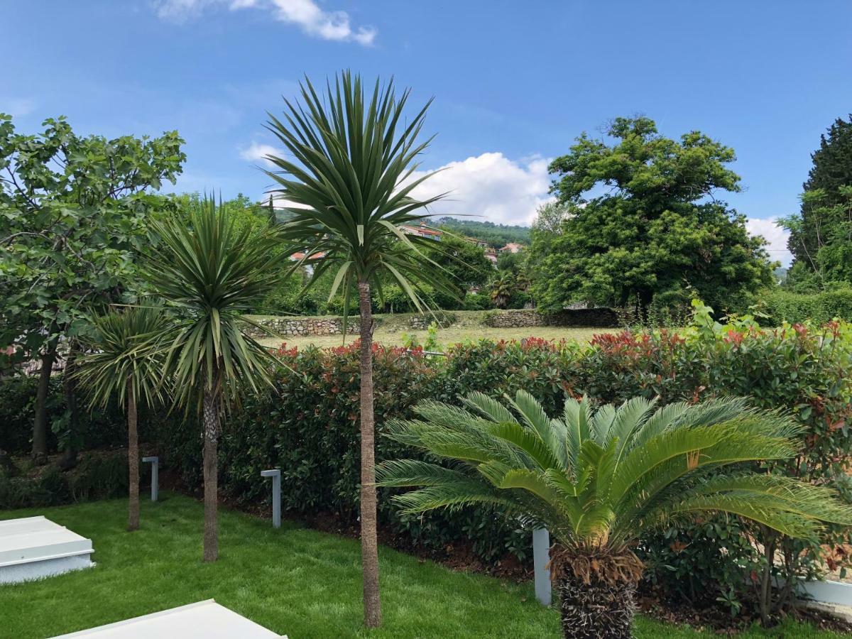 Stylish Apartment 100 M From The Beach Opatija Ngoại thất bức ảnh