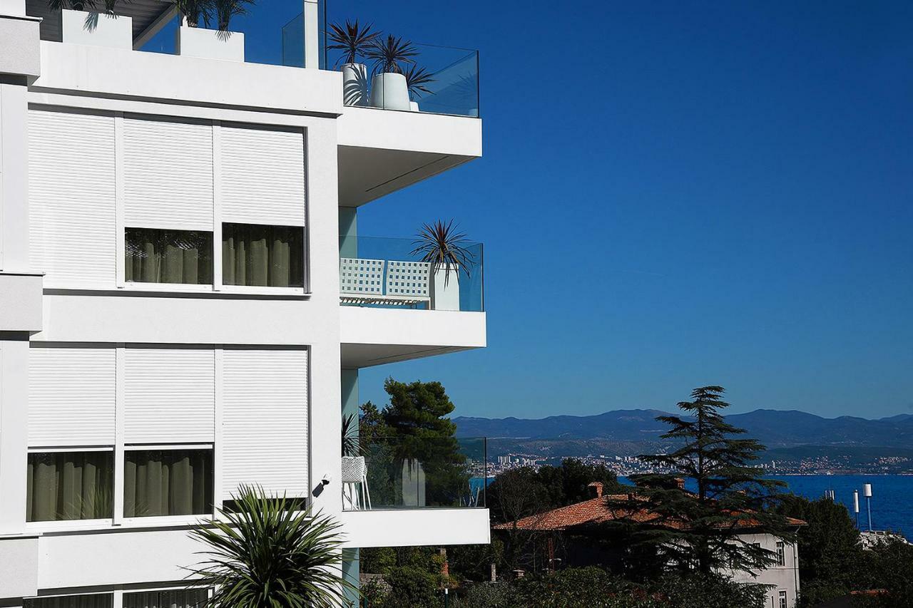 Stylish Apartment 100 M From The Beach Opatija Ngoại thất bức ảnh