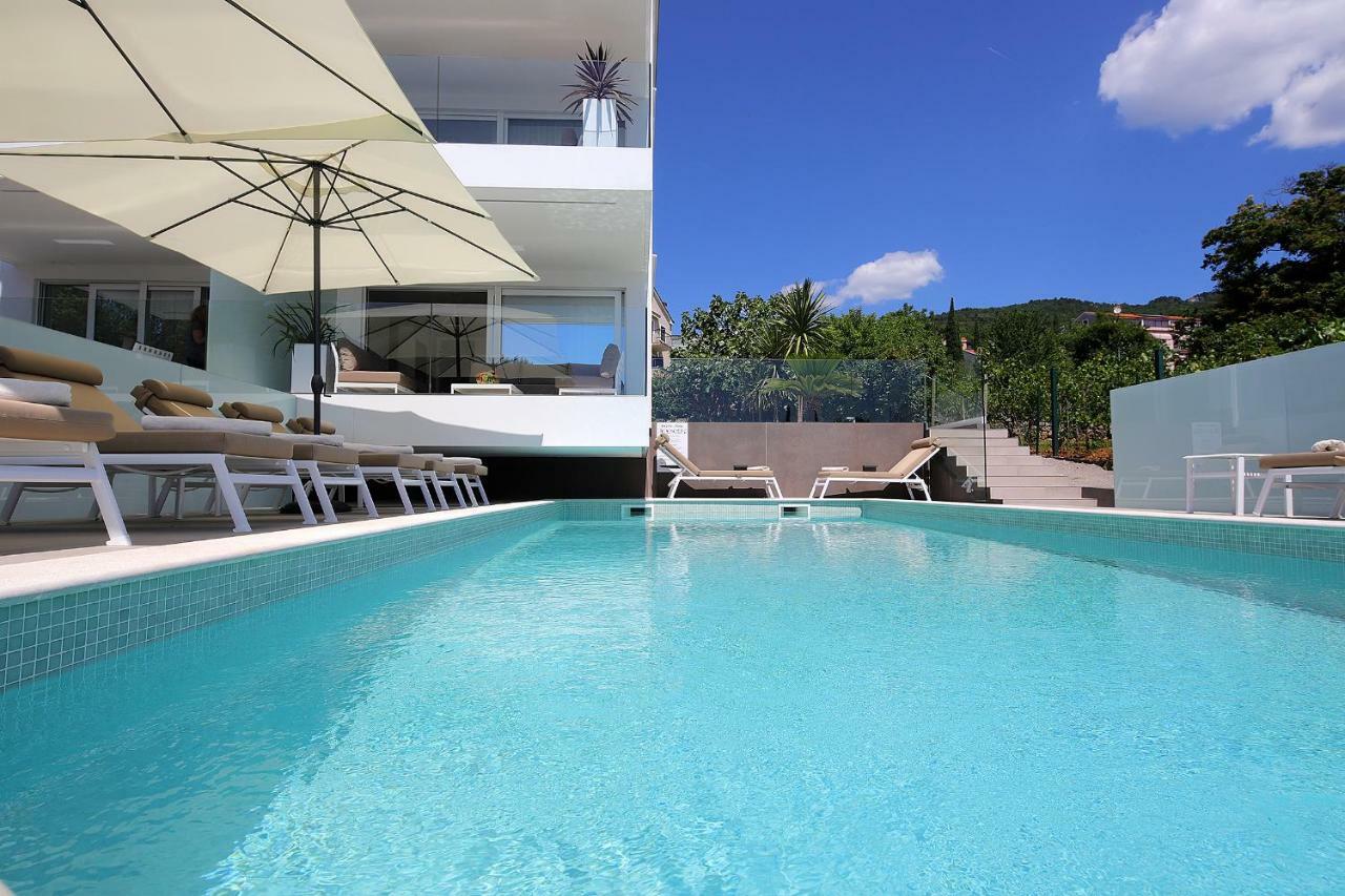 Stylish Apartment 100 M From The Beach Opatija Ngoại thất bức ảnh