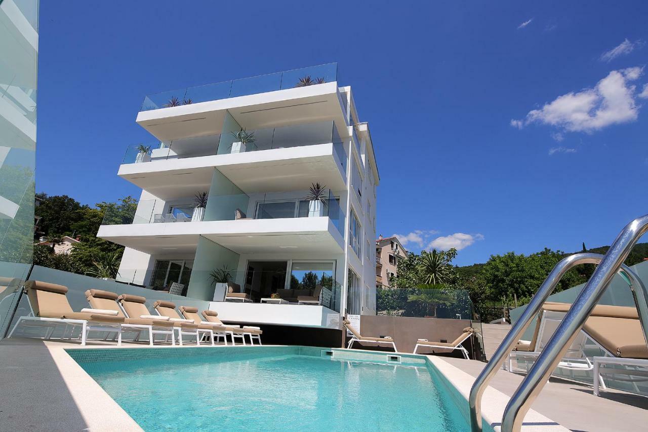Stylish Apartment 100 M From The Beach Opatija Ngoại thất bức ảnh